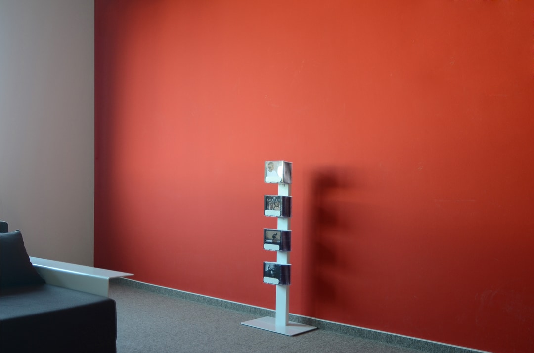 CD tree Single floor-standing shelf Radius