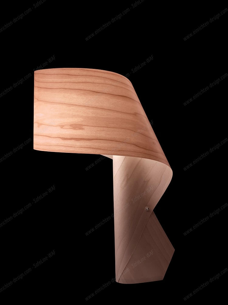 Air Table Tischleuchte LZF Lamps 33 Hellrosa: Moderne Designerleuchte aus Holzfurnier für stimmungsvolle Beleuchtung.