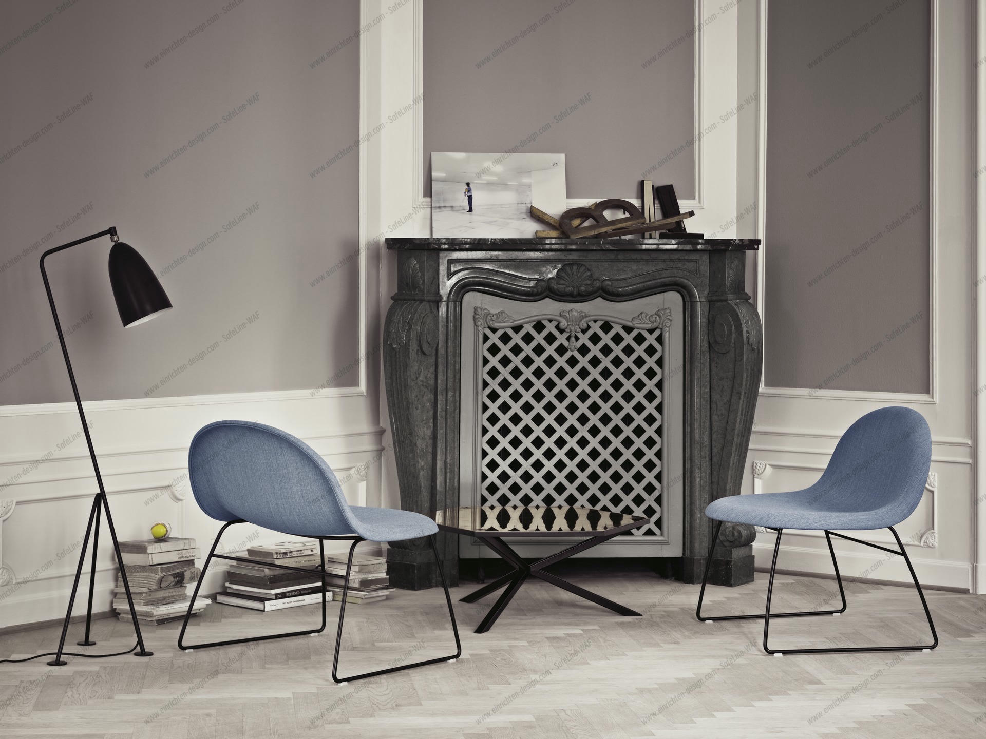 Gräshoppa / Grashoppa Floor light black Gubi