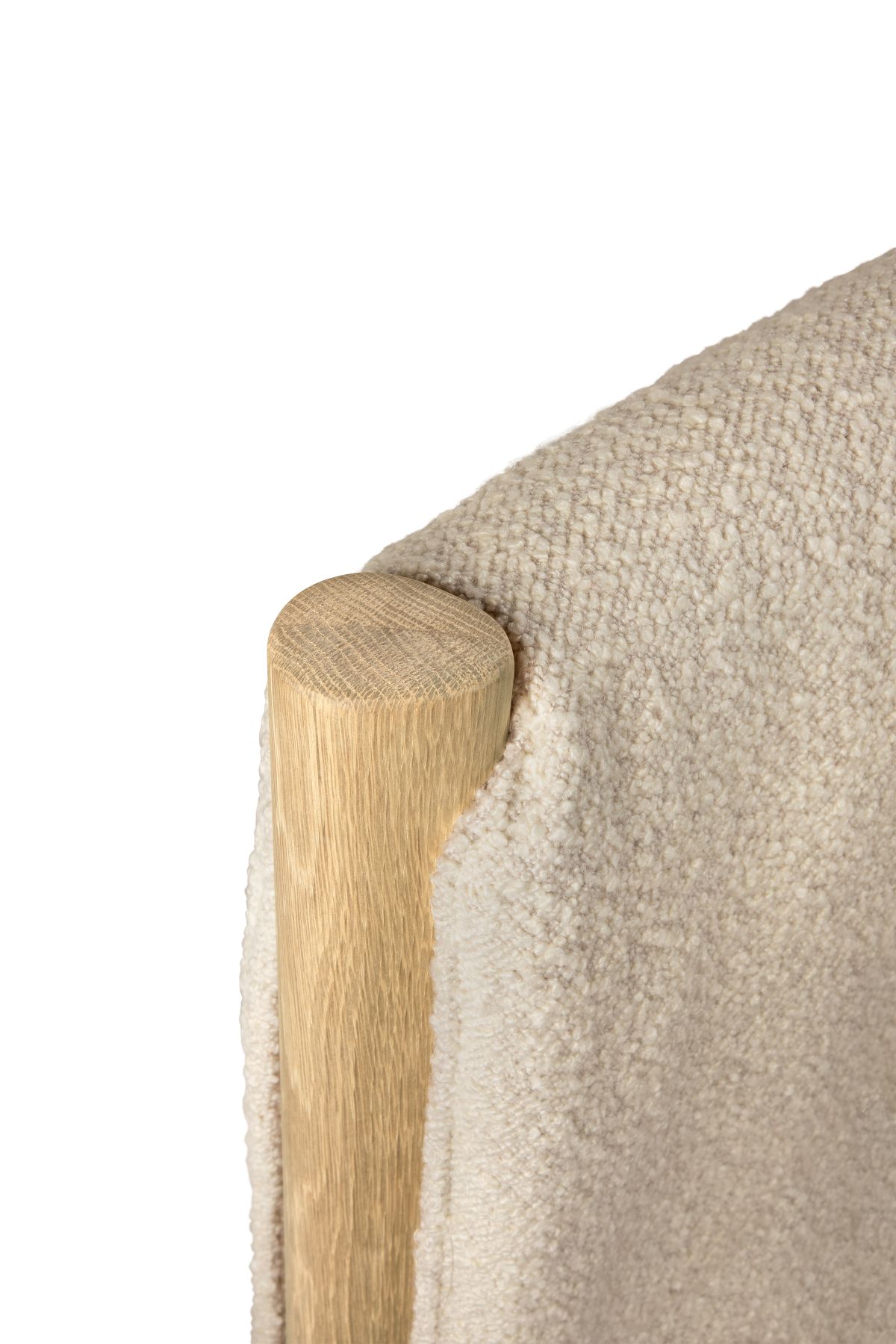 PI bed with headboard + upholstery Ethnicraft