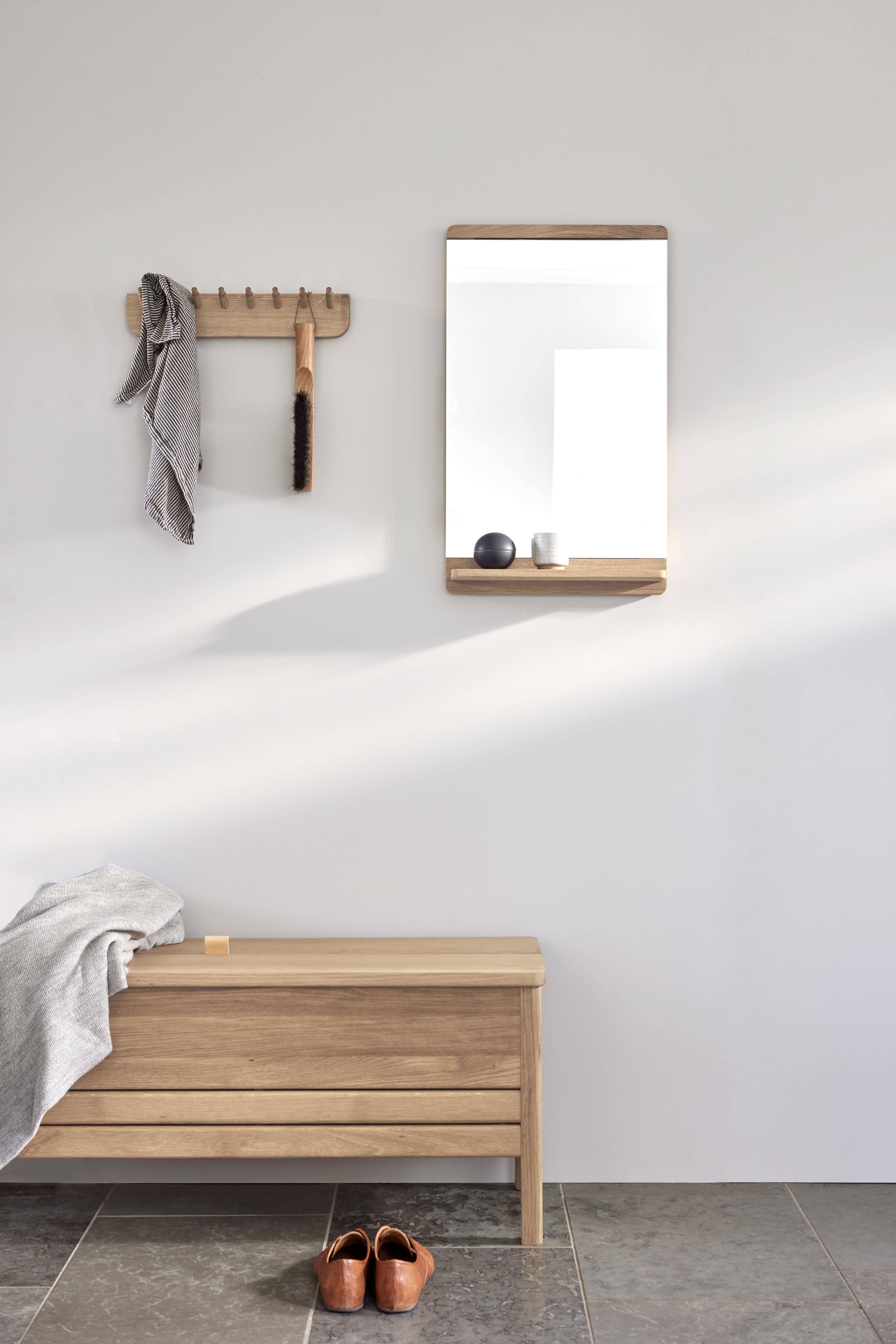 Rim Wall Mirror Oak Form & Refine
