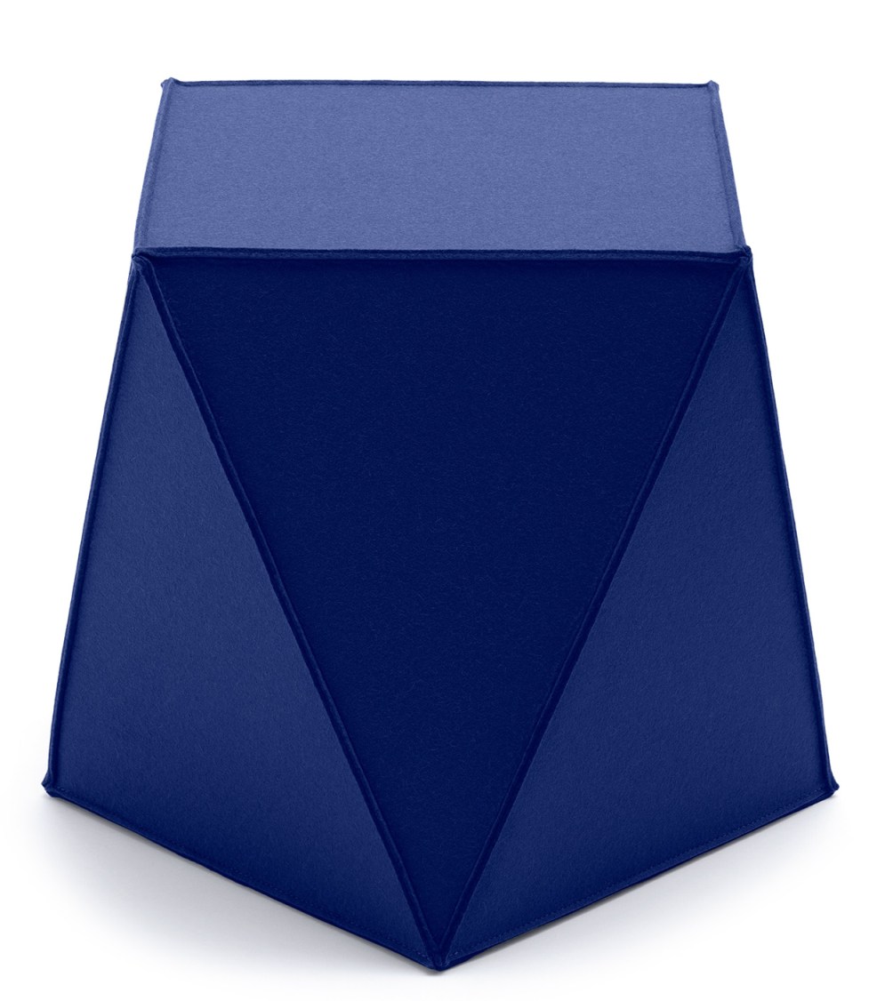 Brilli seating furniture Hey Sign
