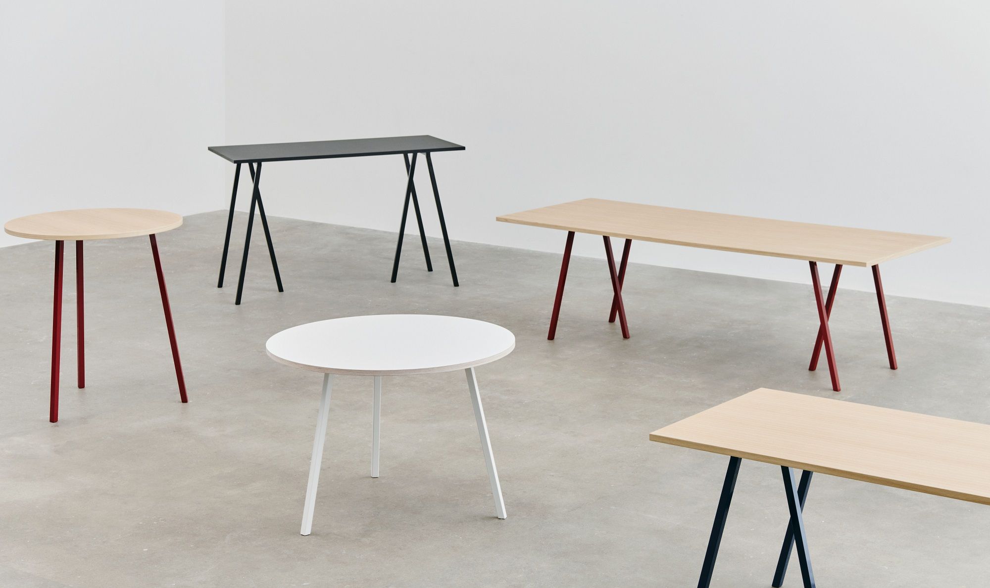 Loop Stand Table Inclusive Support Table / Dining Table 180 Hay 