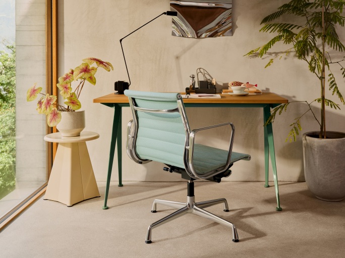 Aluminium Chair EA 131 / EA131 Chair Vitra
