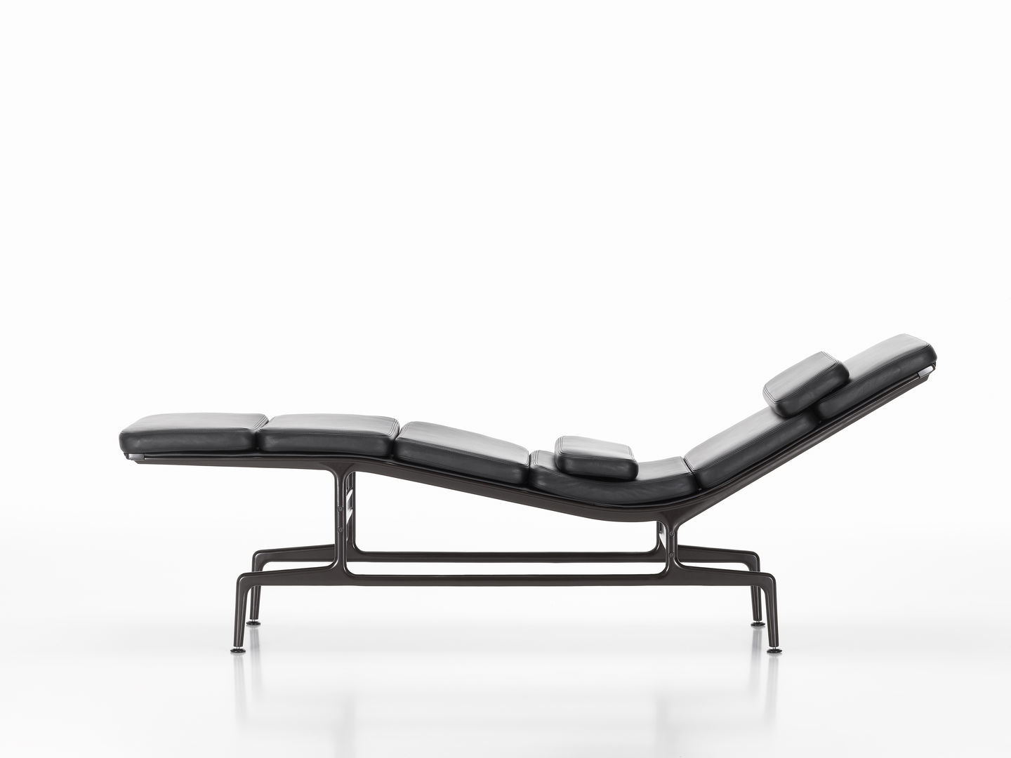 Soft Pad Chaise ES 106 Lounger Vitra