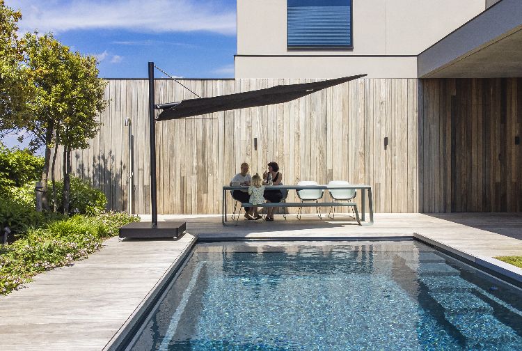 Hopper Combo AA outdoor bench Extremis
