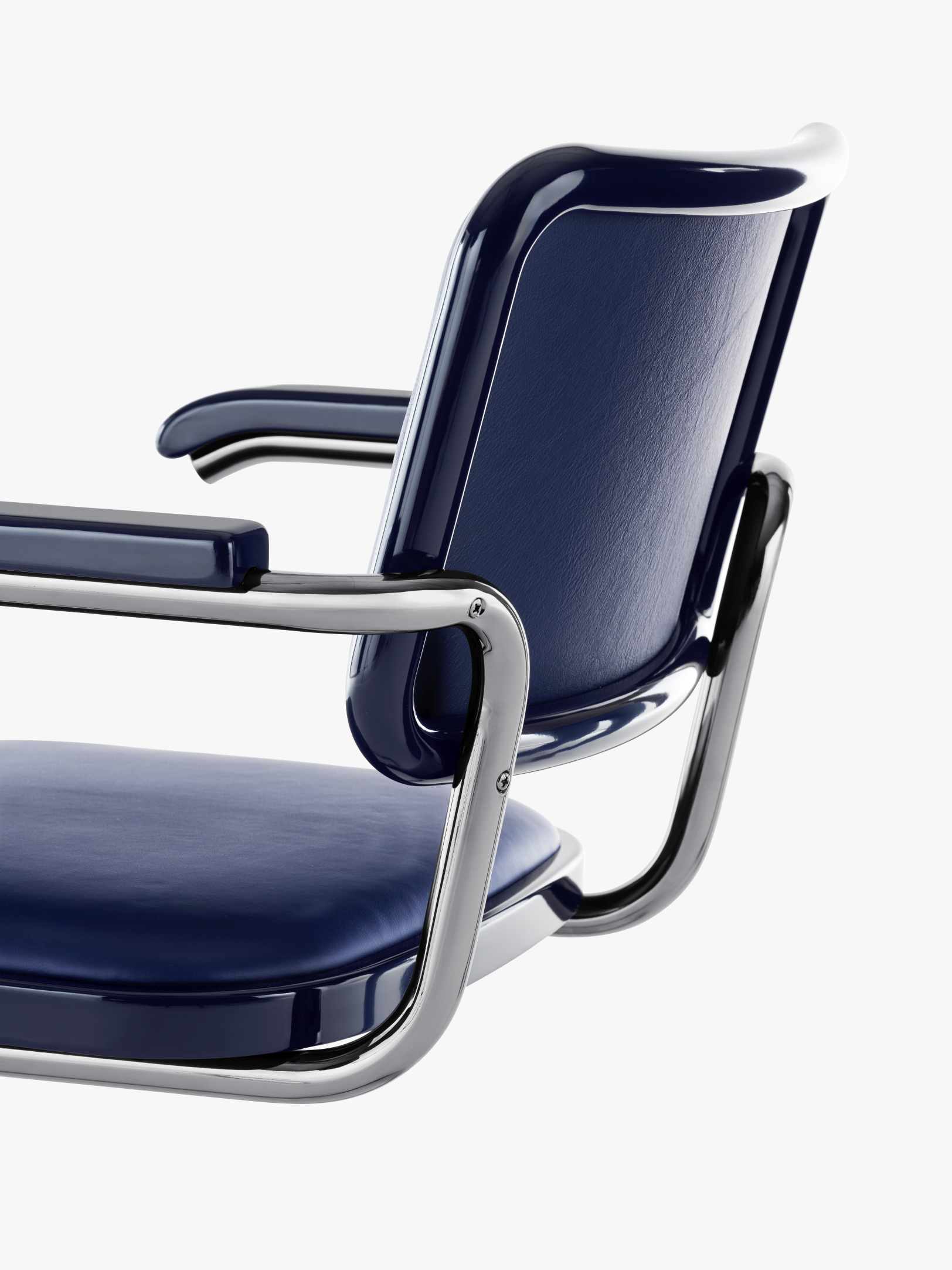 JS. Thonet by Jil Sander S 64 P / S64P cantilever chair Thonet