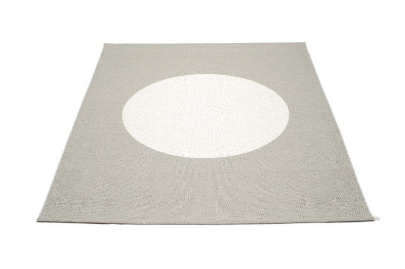 Vera One plastic carpet large Pappelina