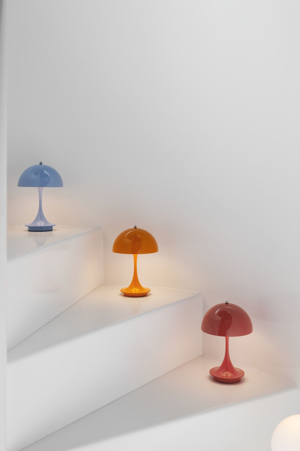 Verner Panton Panthella Mini Led Table Lamp in White for Louis Poulsen