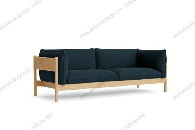 Arbour Eco 3-Sitzer Sofa mit blauem Stoffbezug und geöltem Eichenholzgestell. Modernes Design Sofa für Wohnzimmer.