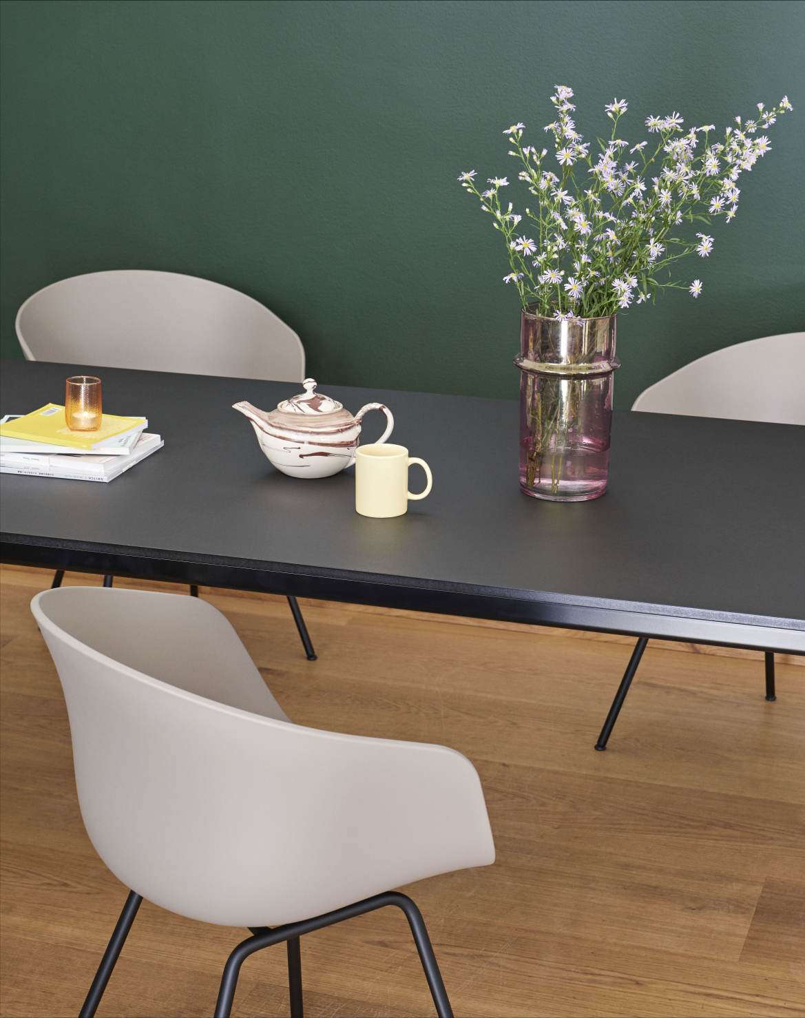 About A Chair AAC26 / AAC 26 Preferred combination Hay Concrete grey About A Chair AAC26 / AAC 26 Preferred combination Hay Concrete grey