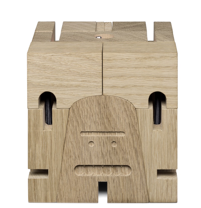 AC16 MR B wooden figure e15