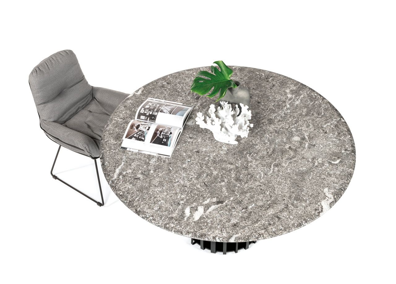BC 07 Basket Outdoor Table 110 x 75cm Janua