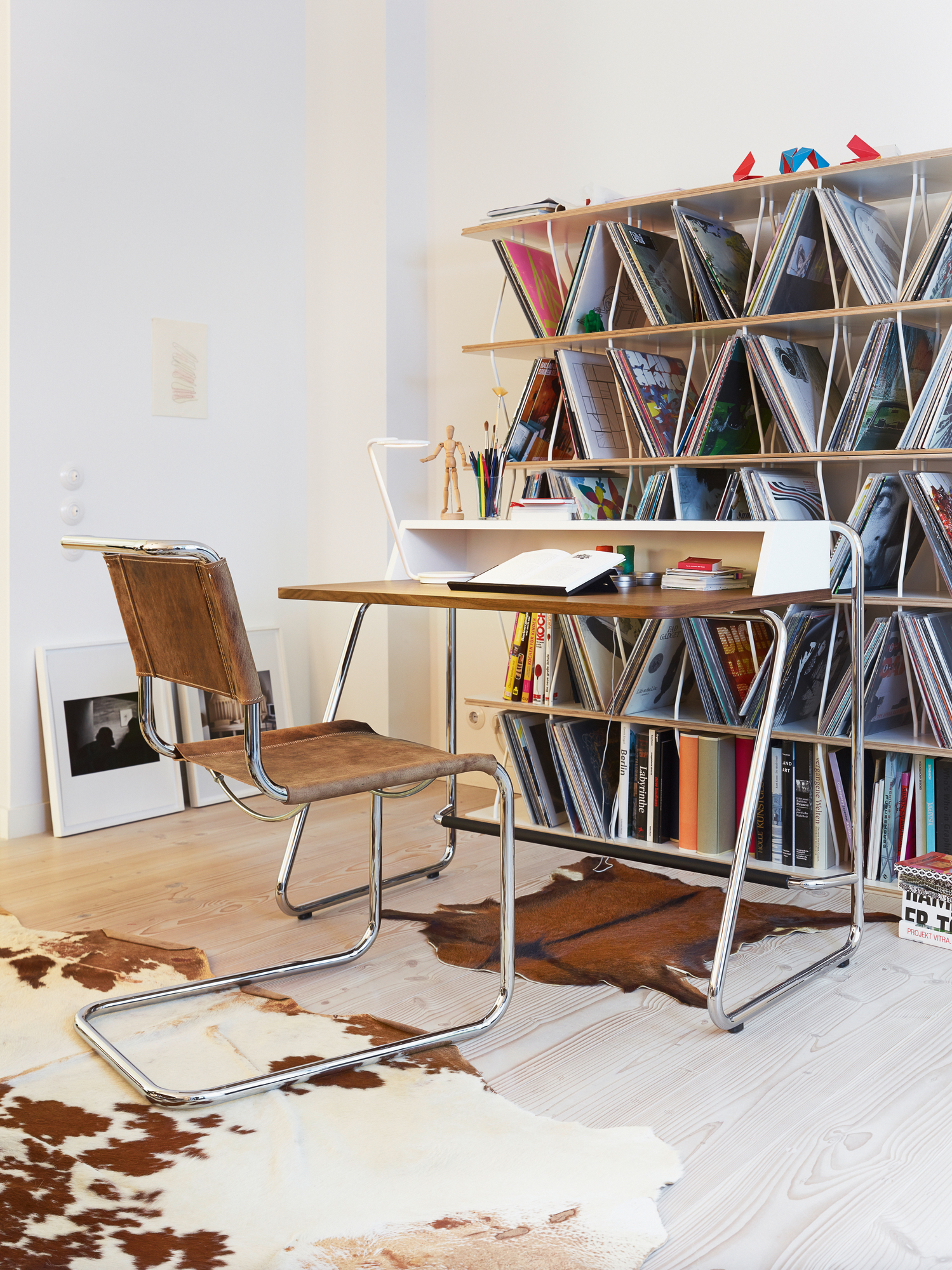 S 1200 Secretary Thonet