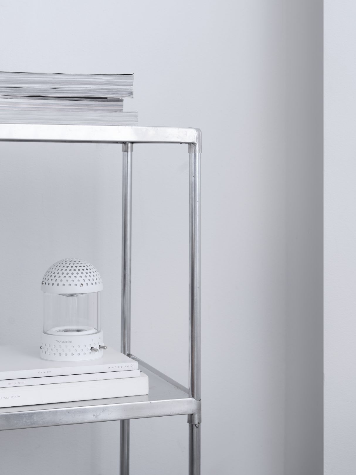 Lightweight speaker Transparent