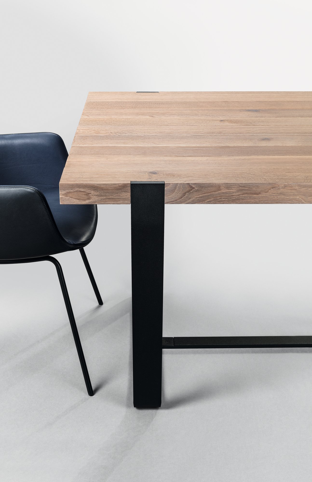 BB 11 Clamp table oak Janua