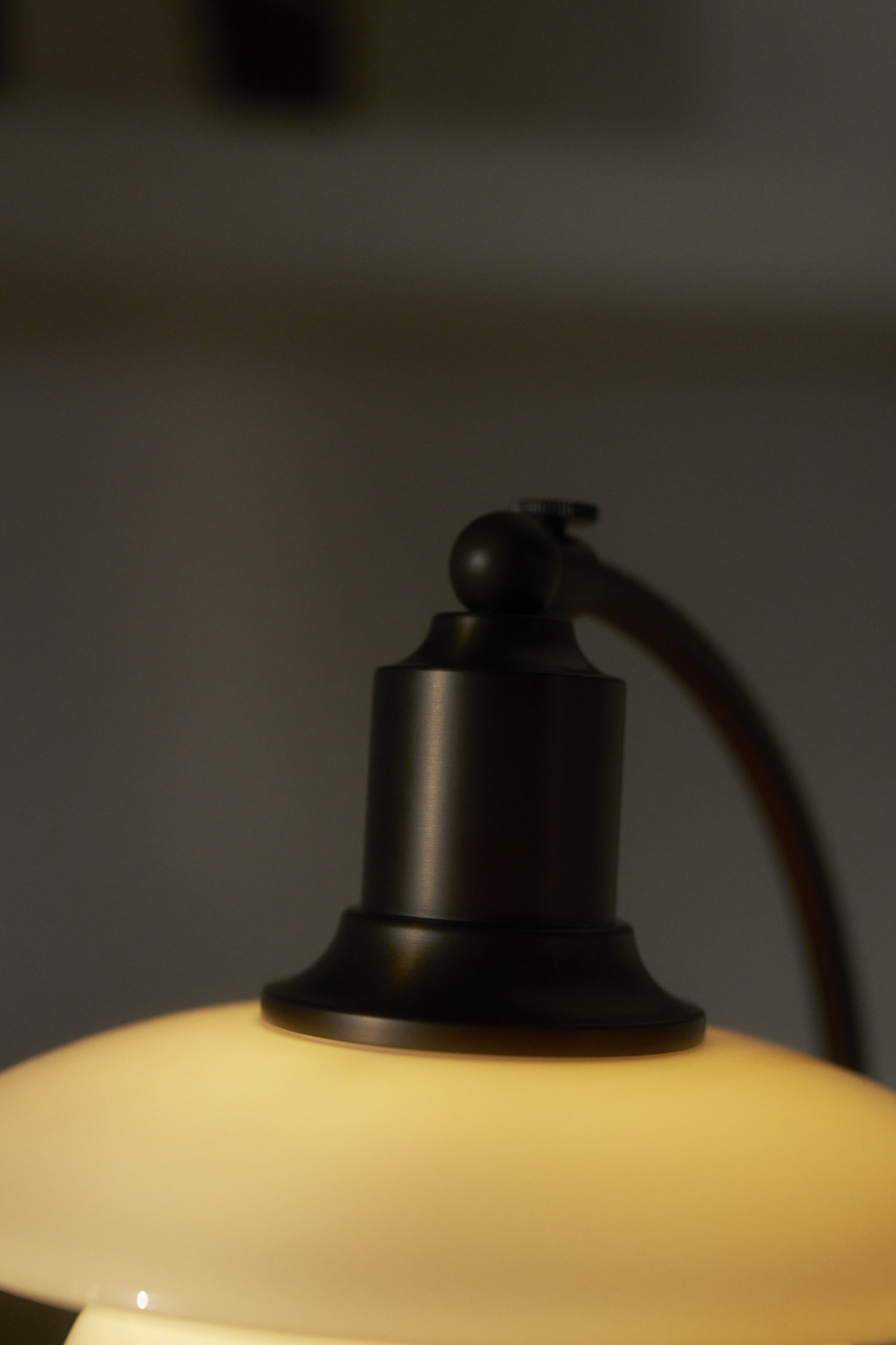 PH 2/2 Luna Aged Brass Opal table lamp Louis Poulsen
