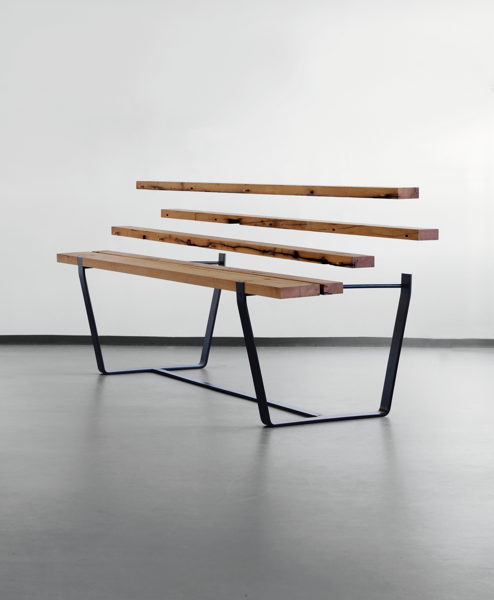 BB 11 Clamp Table limed Oak Janua