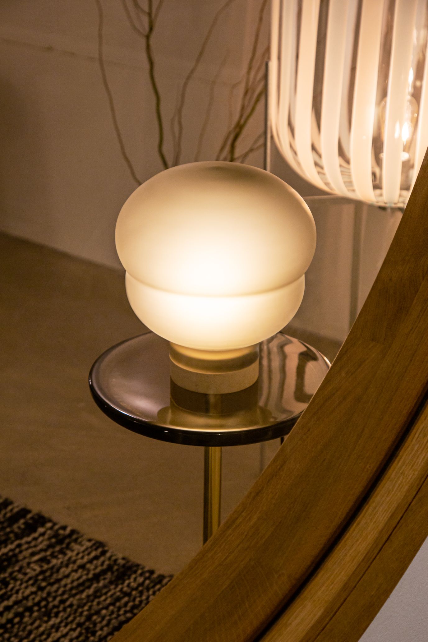 Kumo Table lamp medium white Pulpo