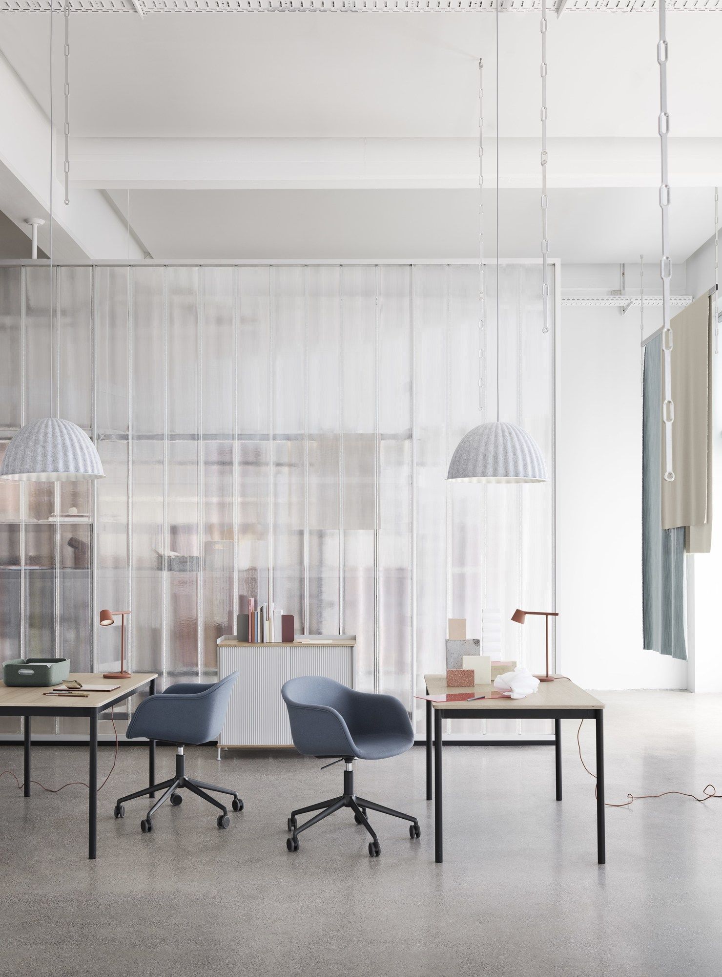 Under The Bell Pendant Lamp 55 Muuto