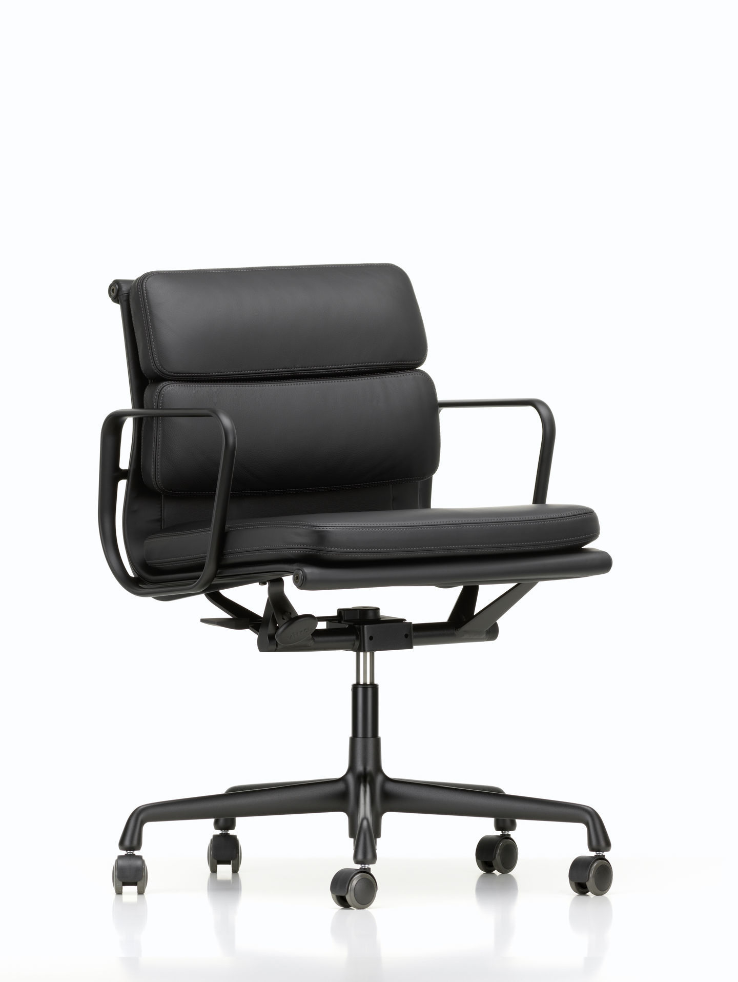 Soft Pad Chair EA217 / EA 217 Armchair Vitra