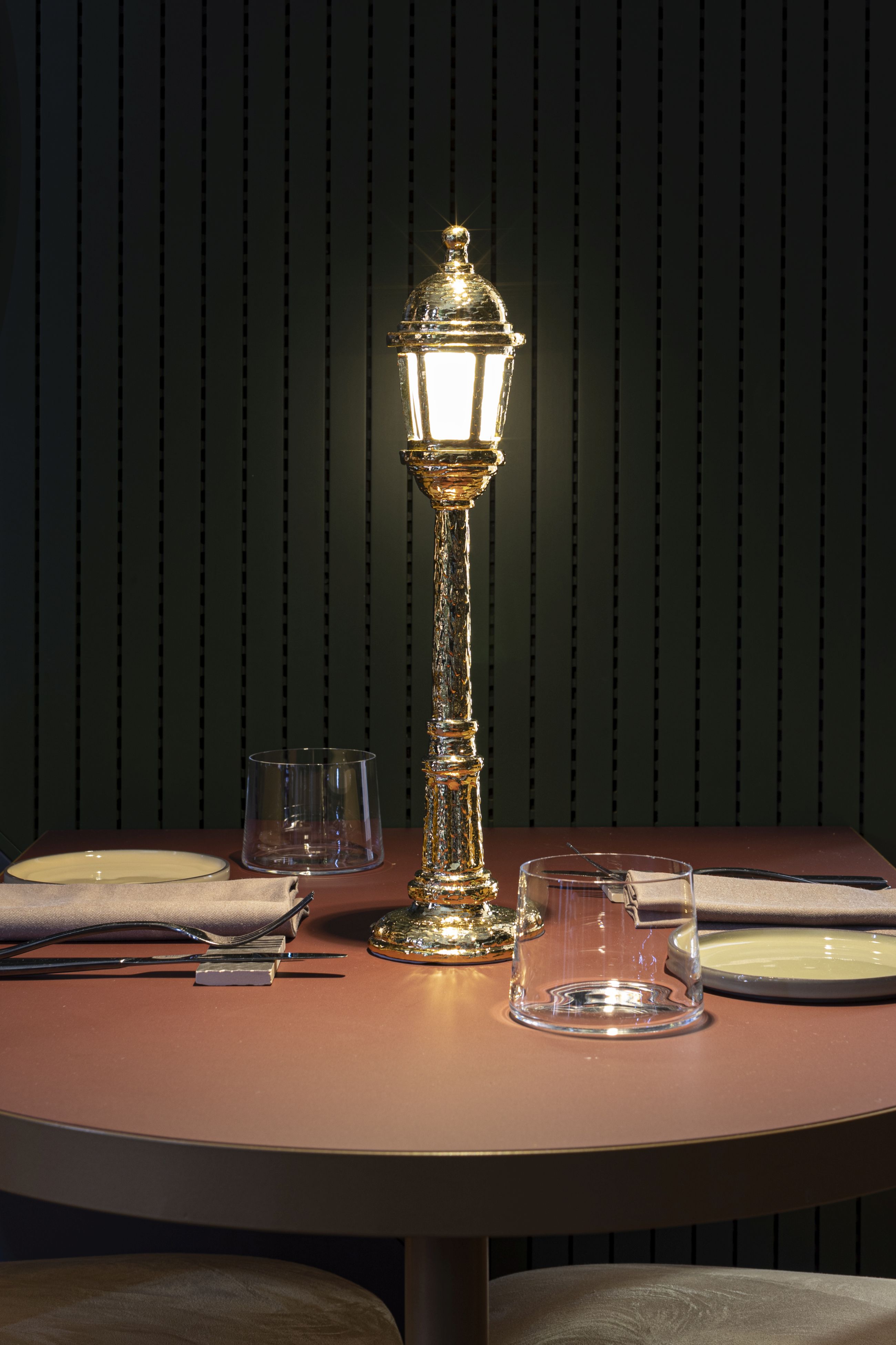 Street Lamp Dining rechargeable table lamp Seletti SINGLE PIECES