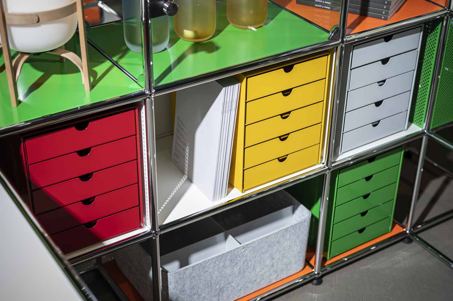 USM Haller Inos box set C4 with 5 closed trays Home Office