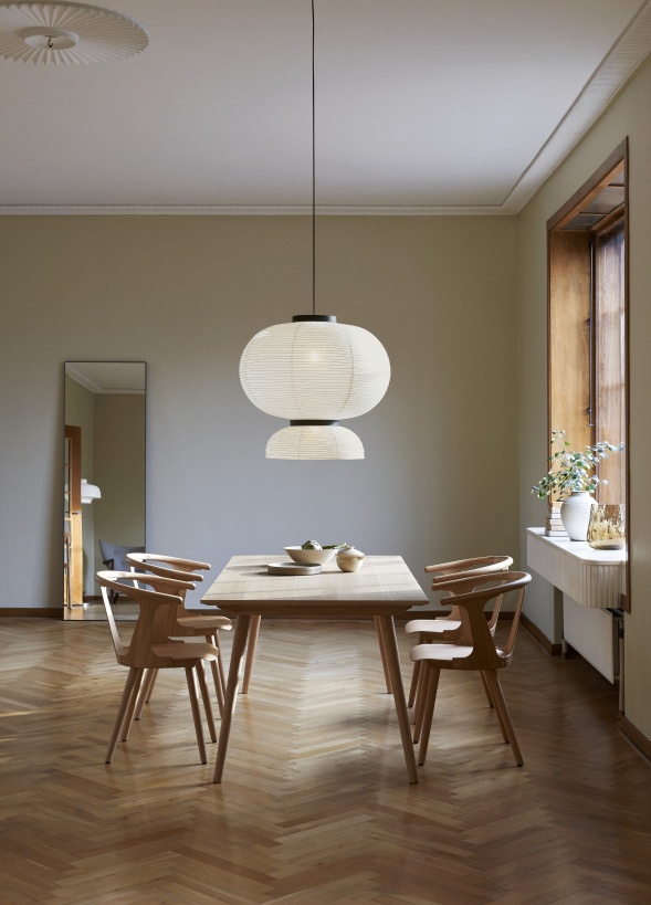 Amore Mirror H 190 cm AndTradition