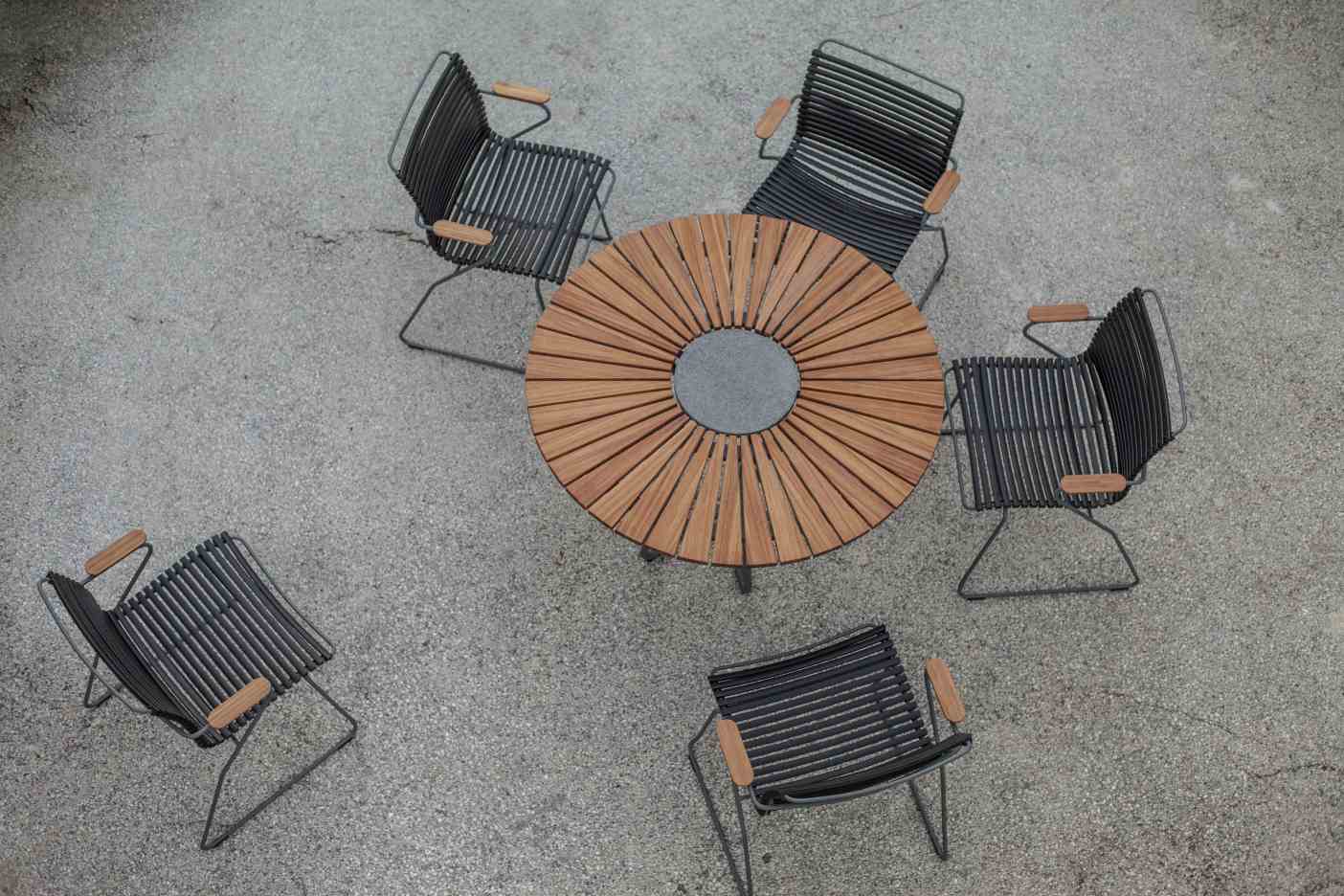 Circle Outdoor Table Ø 110 cm Houe