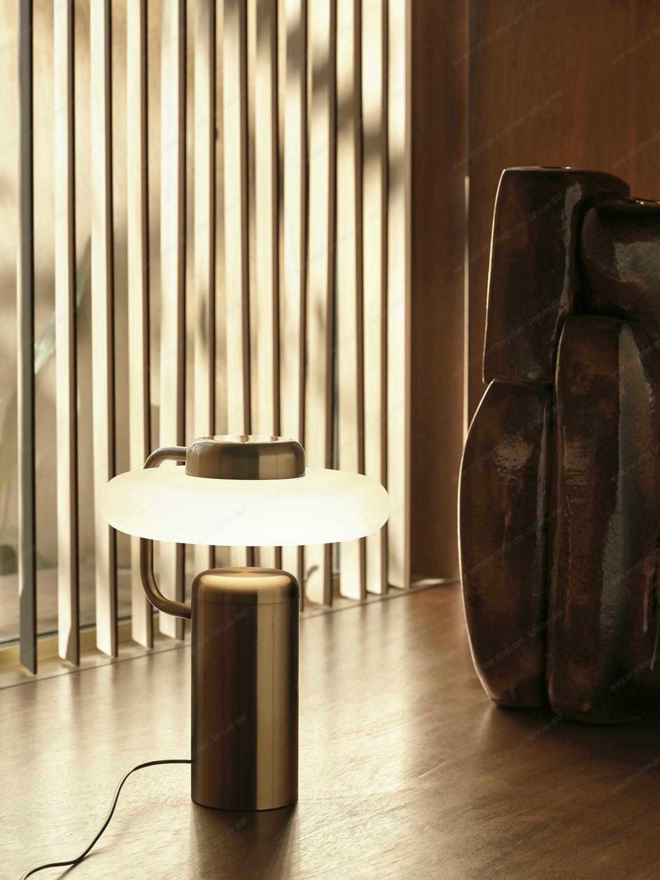 Tratto Table lamp black Kdln