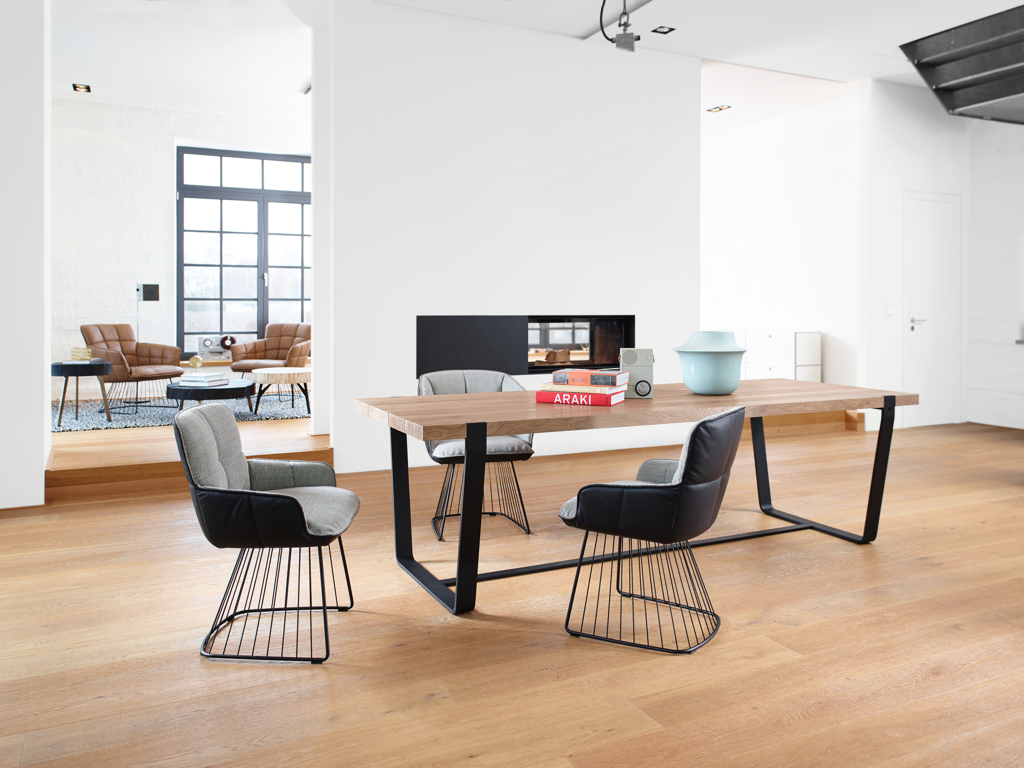 BB 11 Clamp table oak raw/oiled Janua