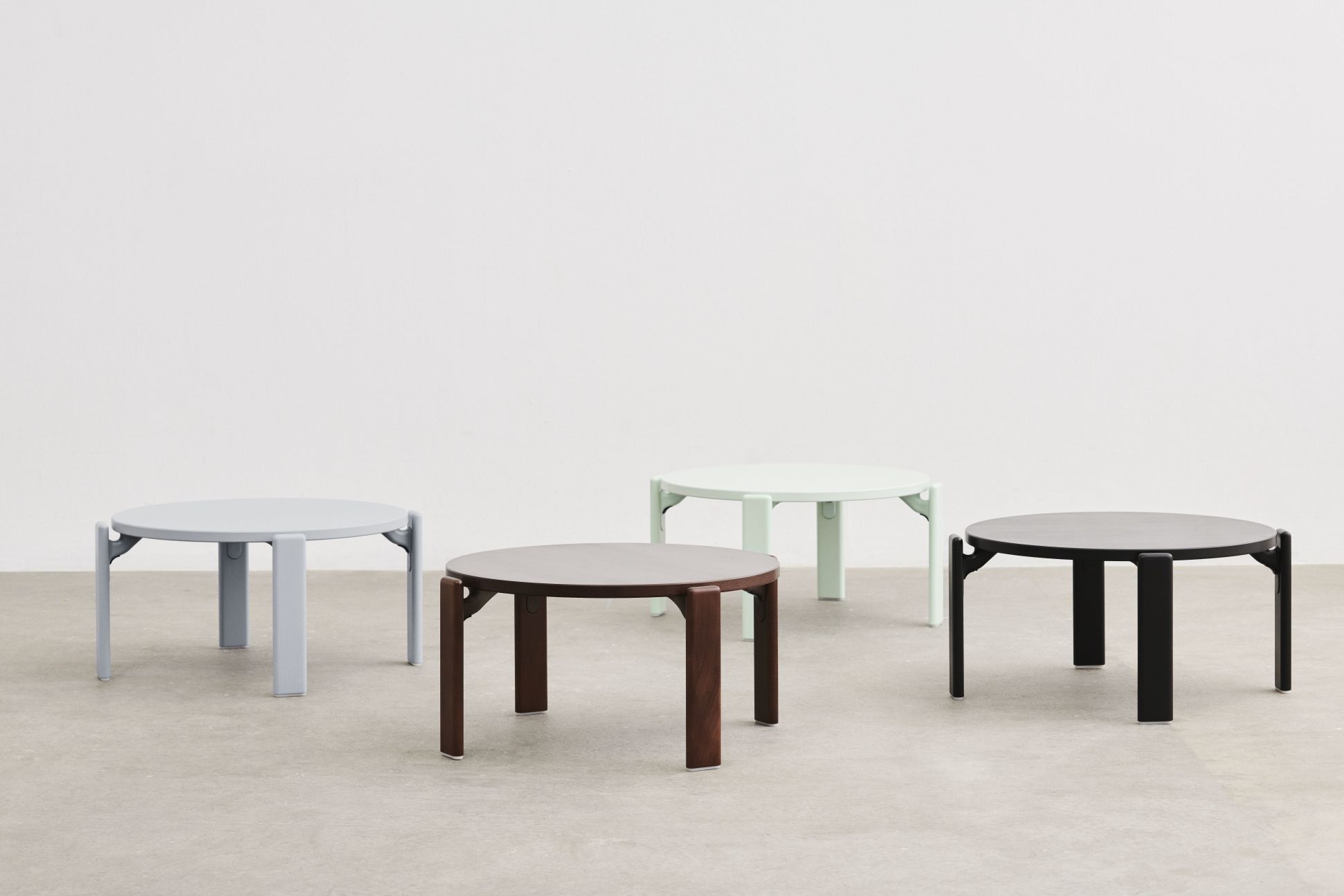 Rey Coffee Table Hay Umber brown water-based lacquer