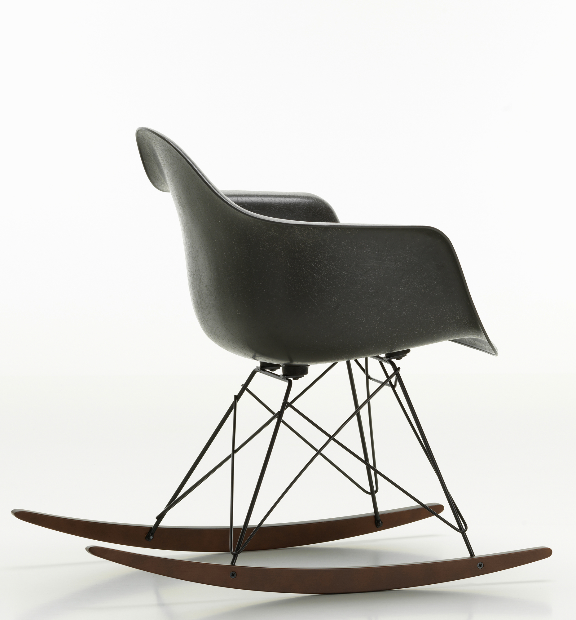 Eames Fibreglass Arm Rocking Chair RAR Rocking Chair Vitra