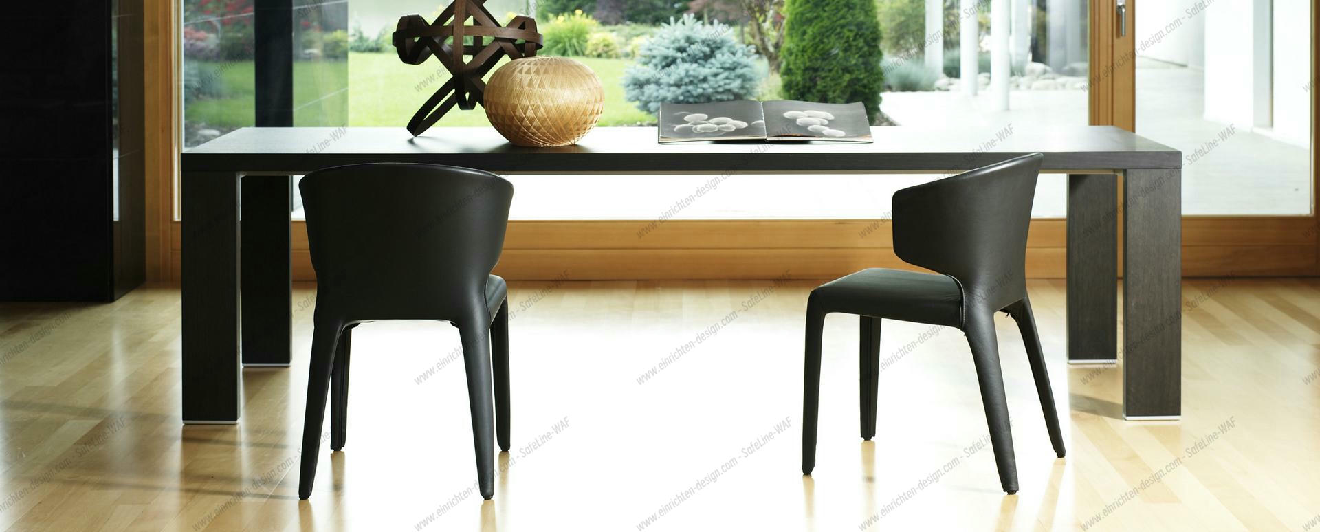 367 Hola Armchair Cassina