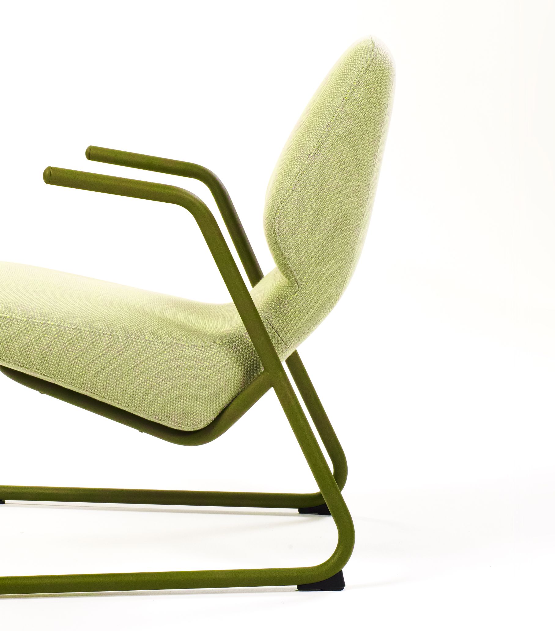 Oblique Indoor / Outdoor  Armchair Prostoria