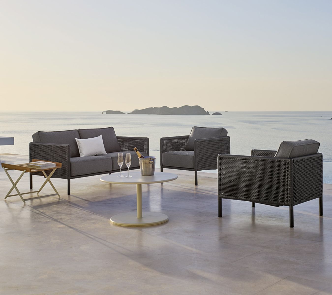 Encore 2-seater Sofa incl. AirTouch cushions Cane Line