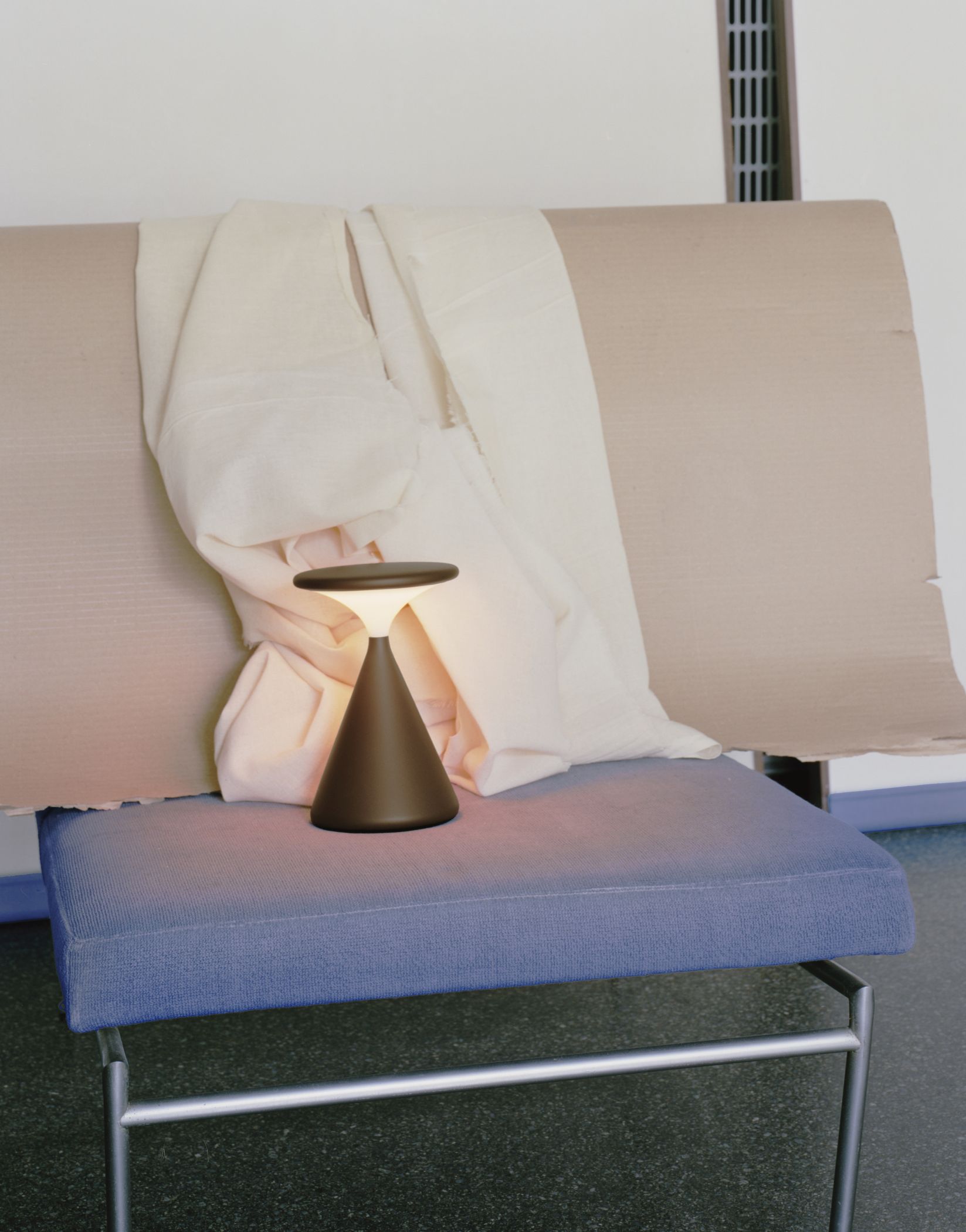 Salt Battery Lamp / Table Lamp Chocolate Grau