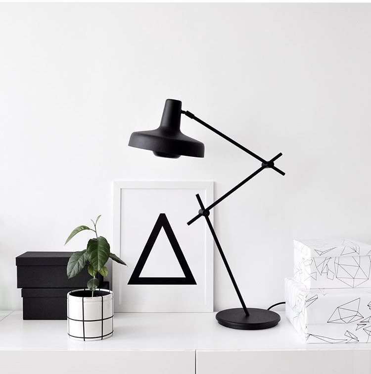 Arigato table lamp Grupa