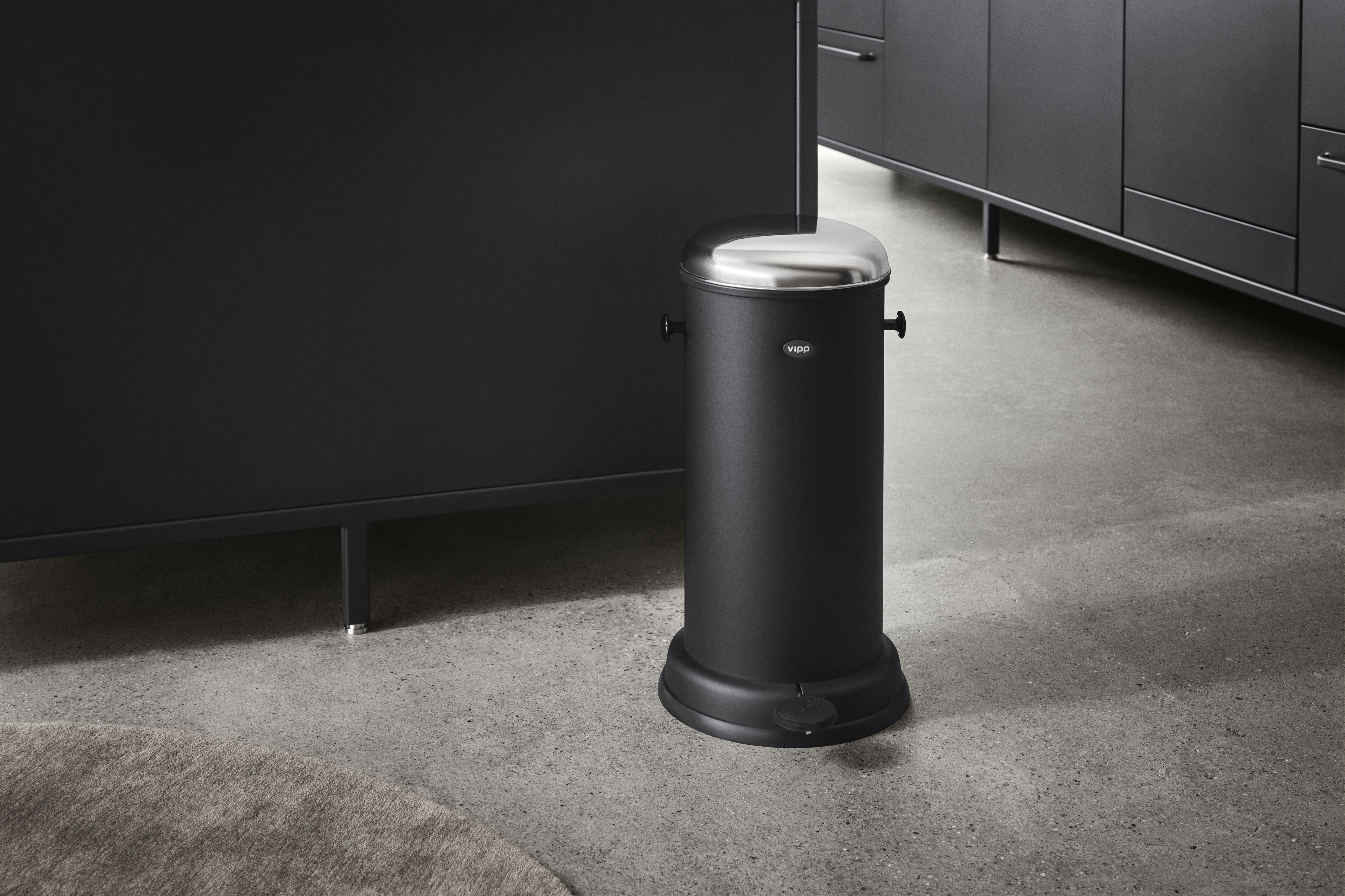 Pedal Bin 18 L black Vipp Pedal Bin 18 L black Vipp