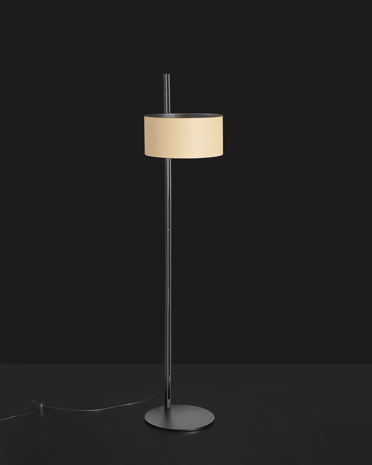 Parallel 396 Floor lamp Oluce
