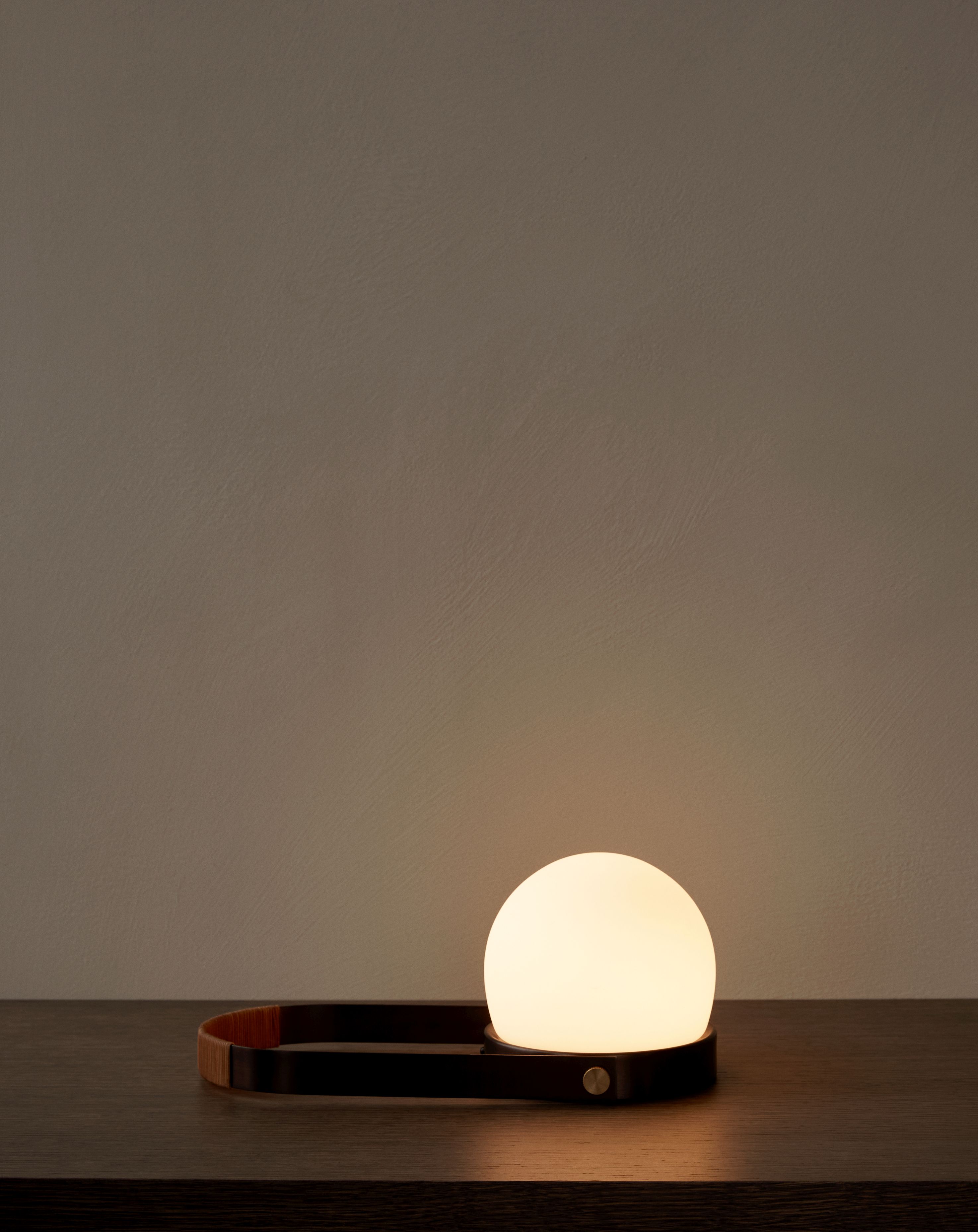 Carrie Table Lamp Leather Battery light Audo