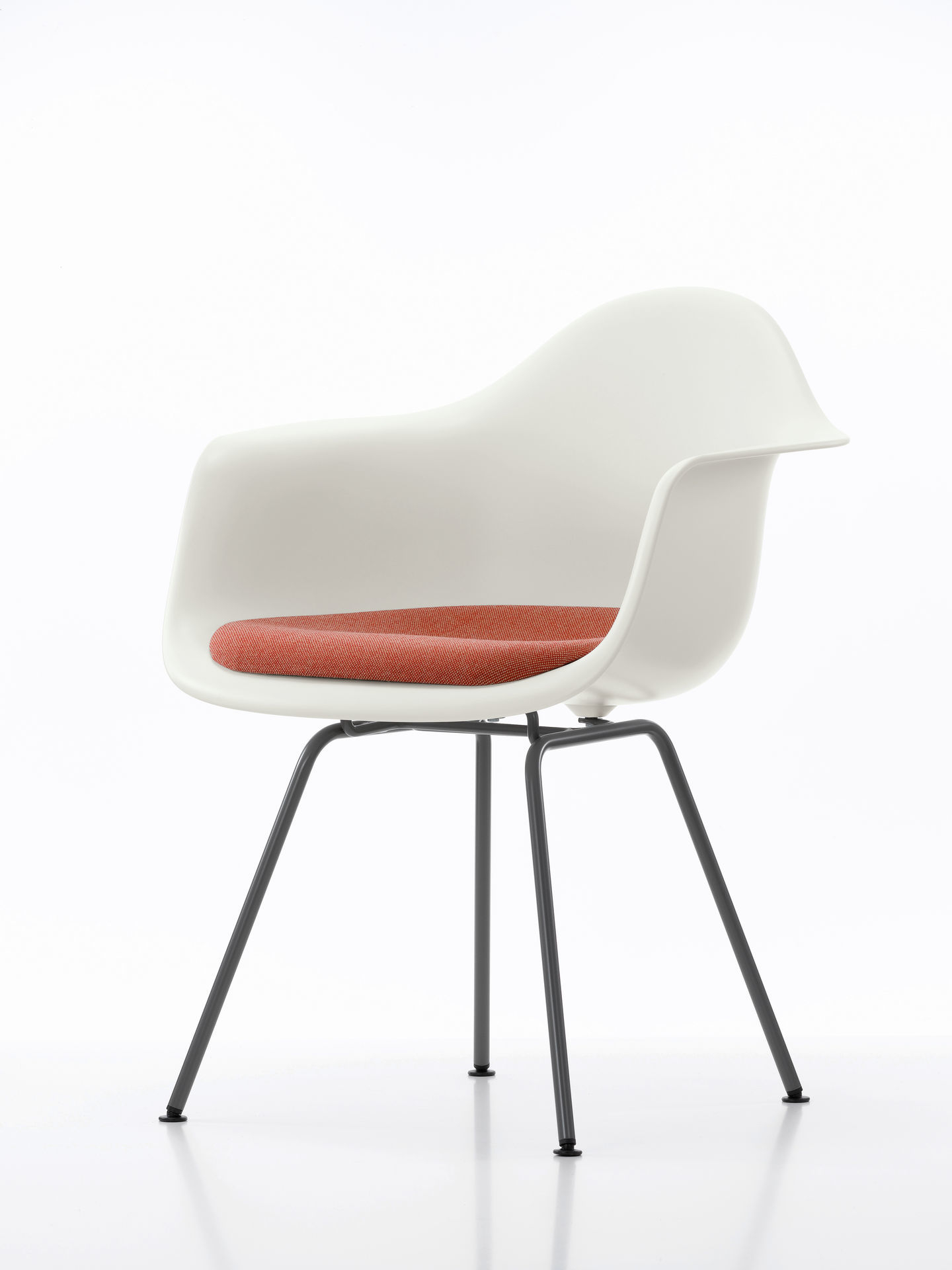 Eames Plastic Arm Chair DAX with seat cushion Vitra