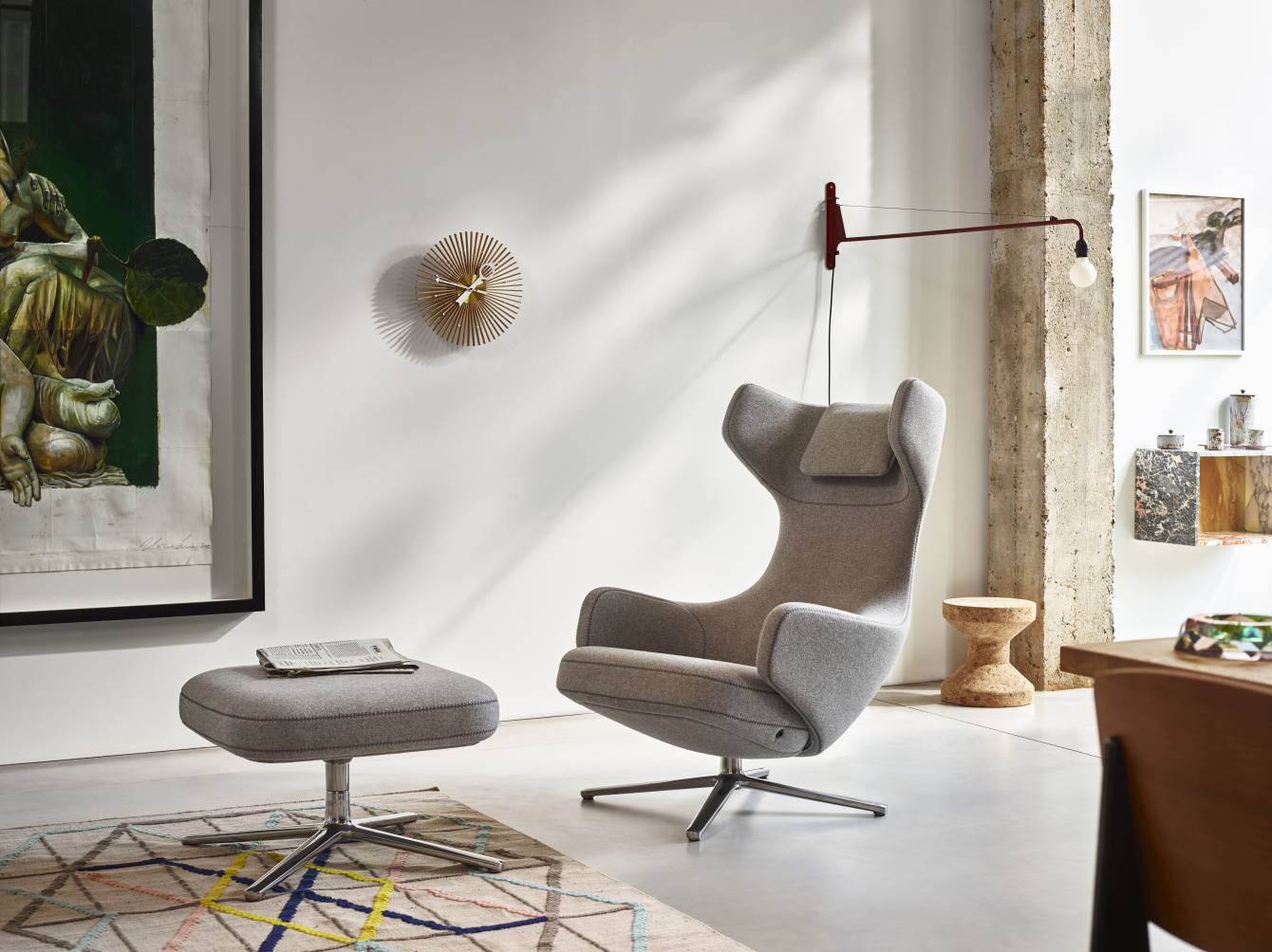 Grand Repos Armchair + Ottoman Vitra Polished Nubia Ivory / Pearl