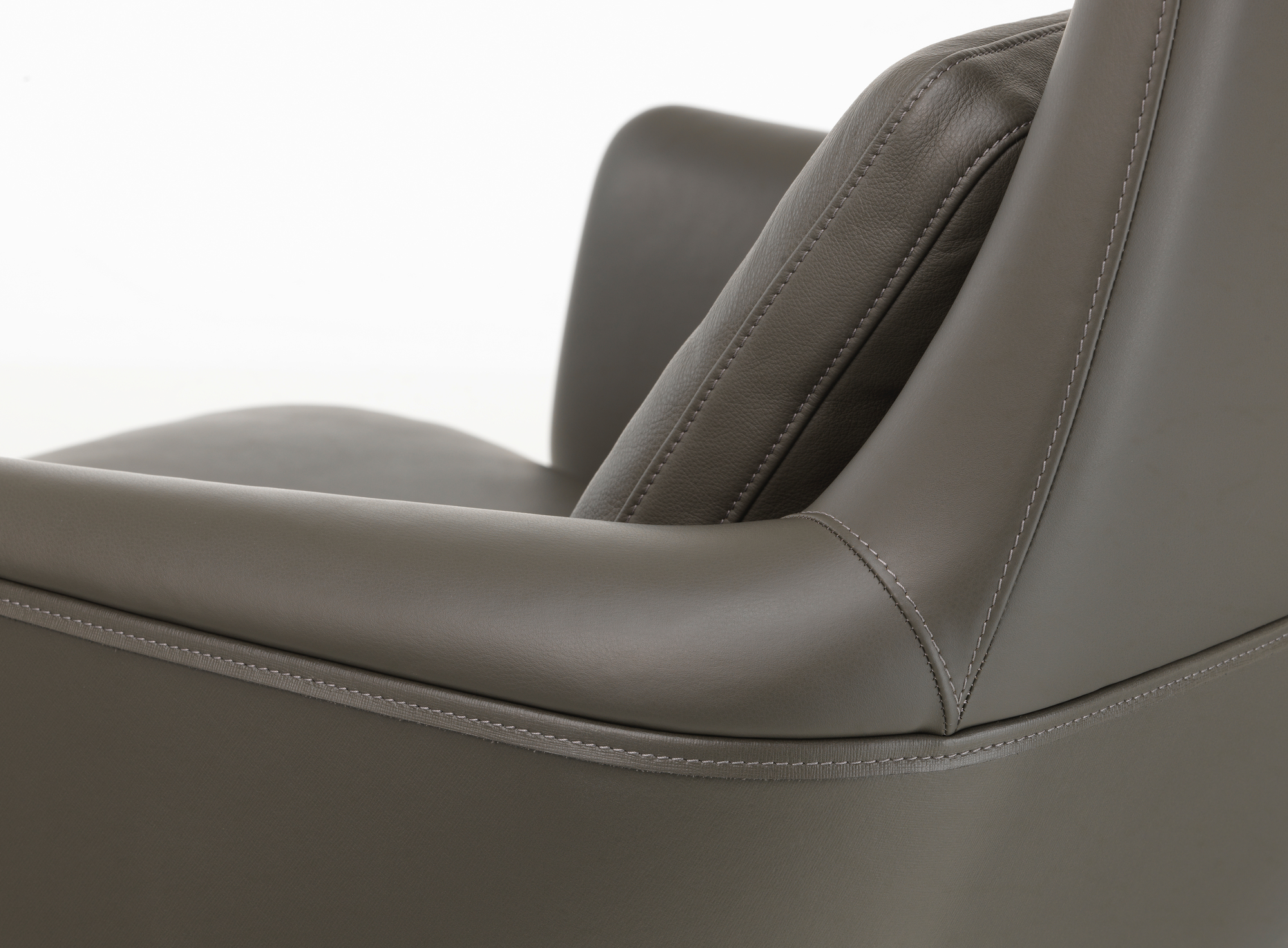 Grand Relax Armchair Vitra 