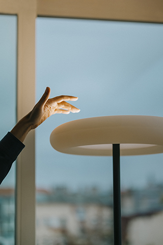 Oto floor lamp circular base Belux Oto floor lamp circular base Belux
