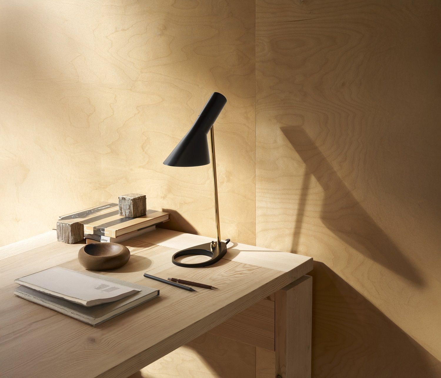 AJ Mini Table lamp Table lamp Louis Poulsen