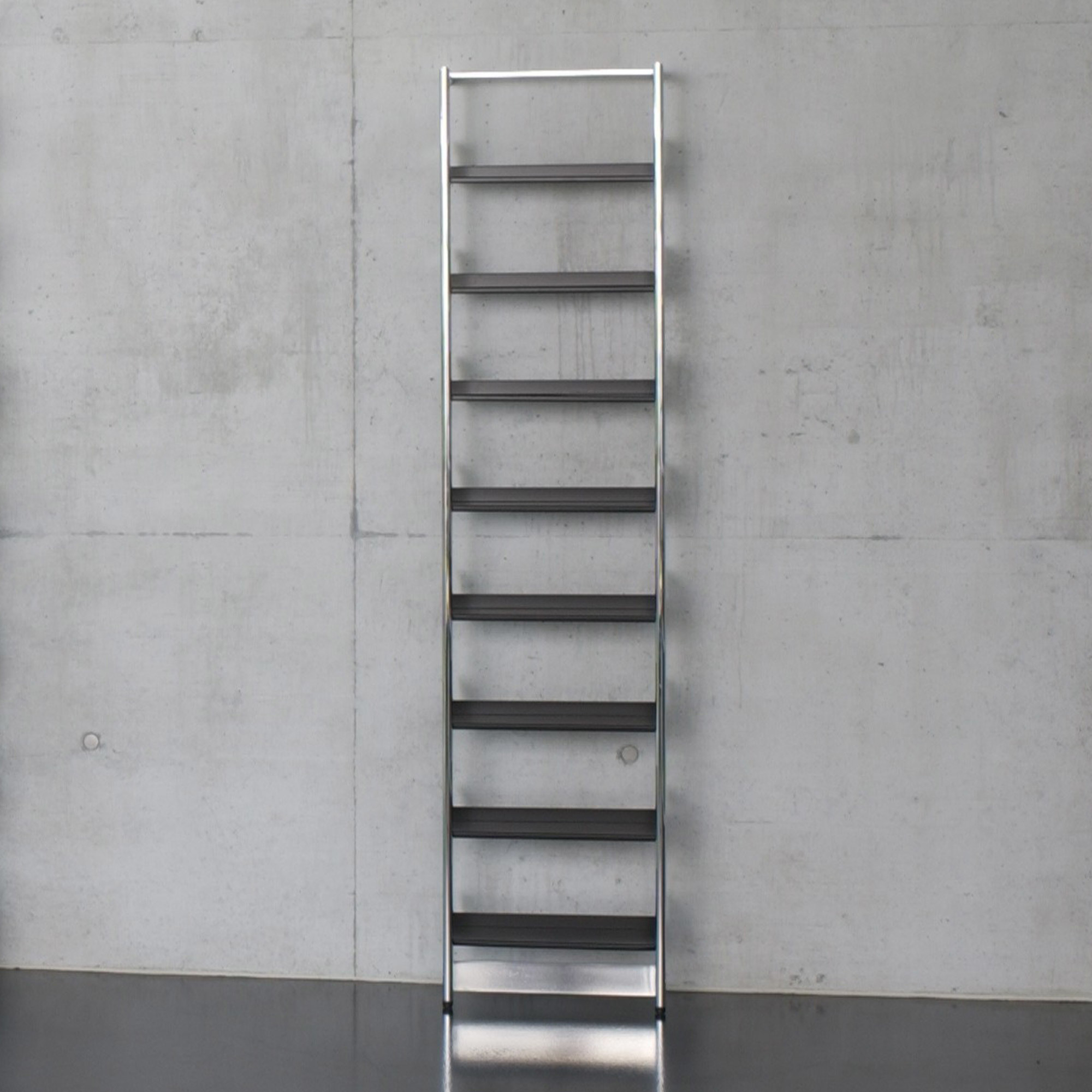 Pool 183 CD Rack Mox