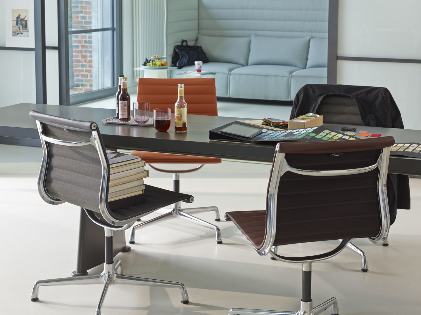 Aluminum Chair EA 101 / EA101 Chair Vitra