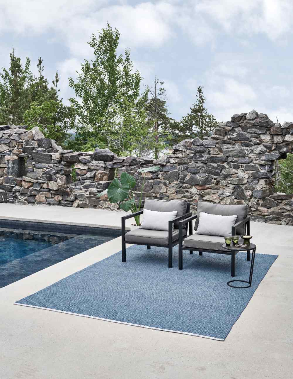 Mono Plastic Rug 230x320 cm Pappelina