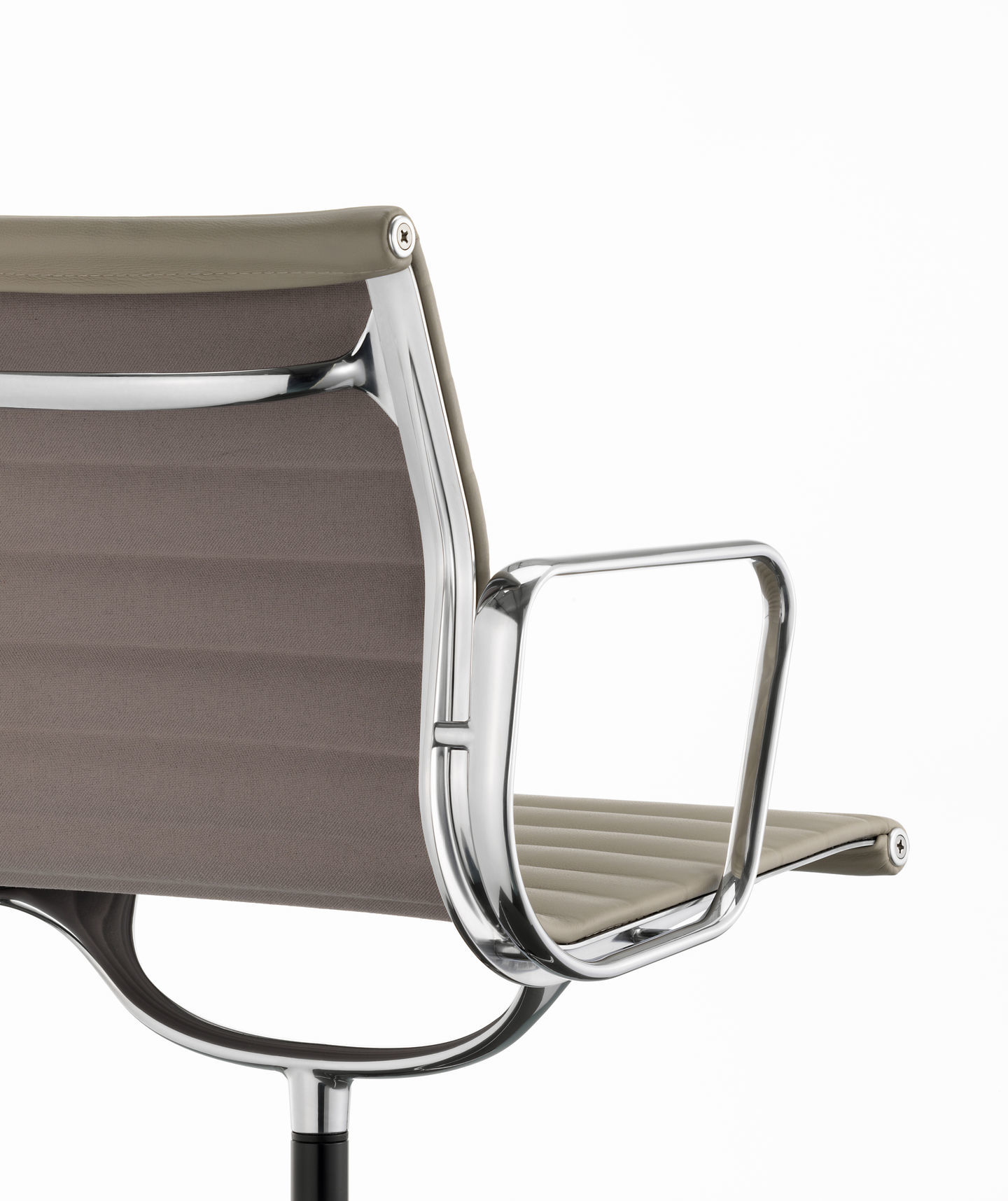 Aluminum Chair EA 104 / EA104 Chair Vitra
